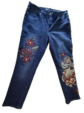 DG2 by Diane Gilman "New Classic Stretch" embroidered skinny jeans. 16